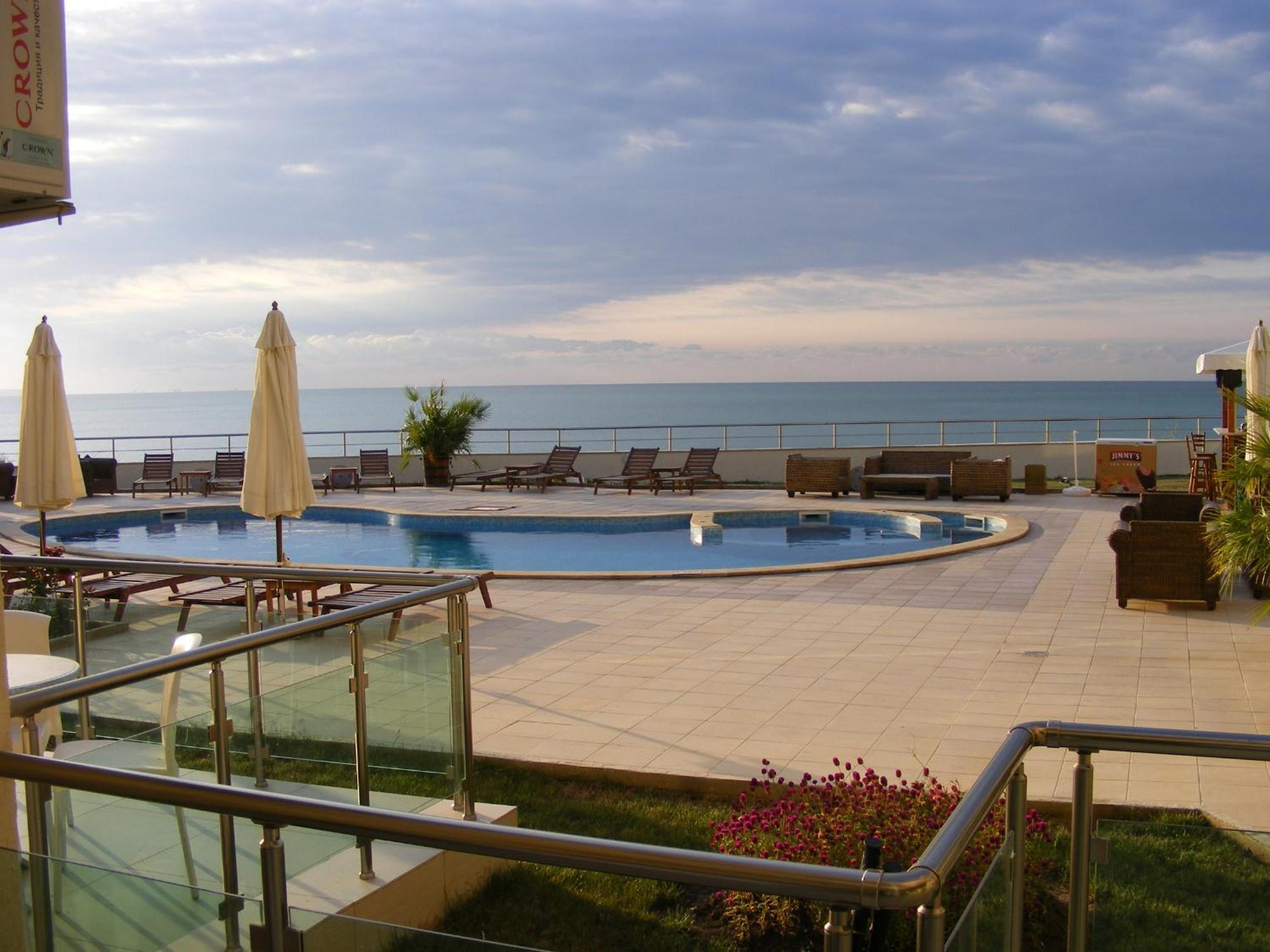 Golf Coast Boutique Studio With Sea View Topola Bagian luar foto
