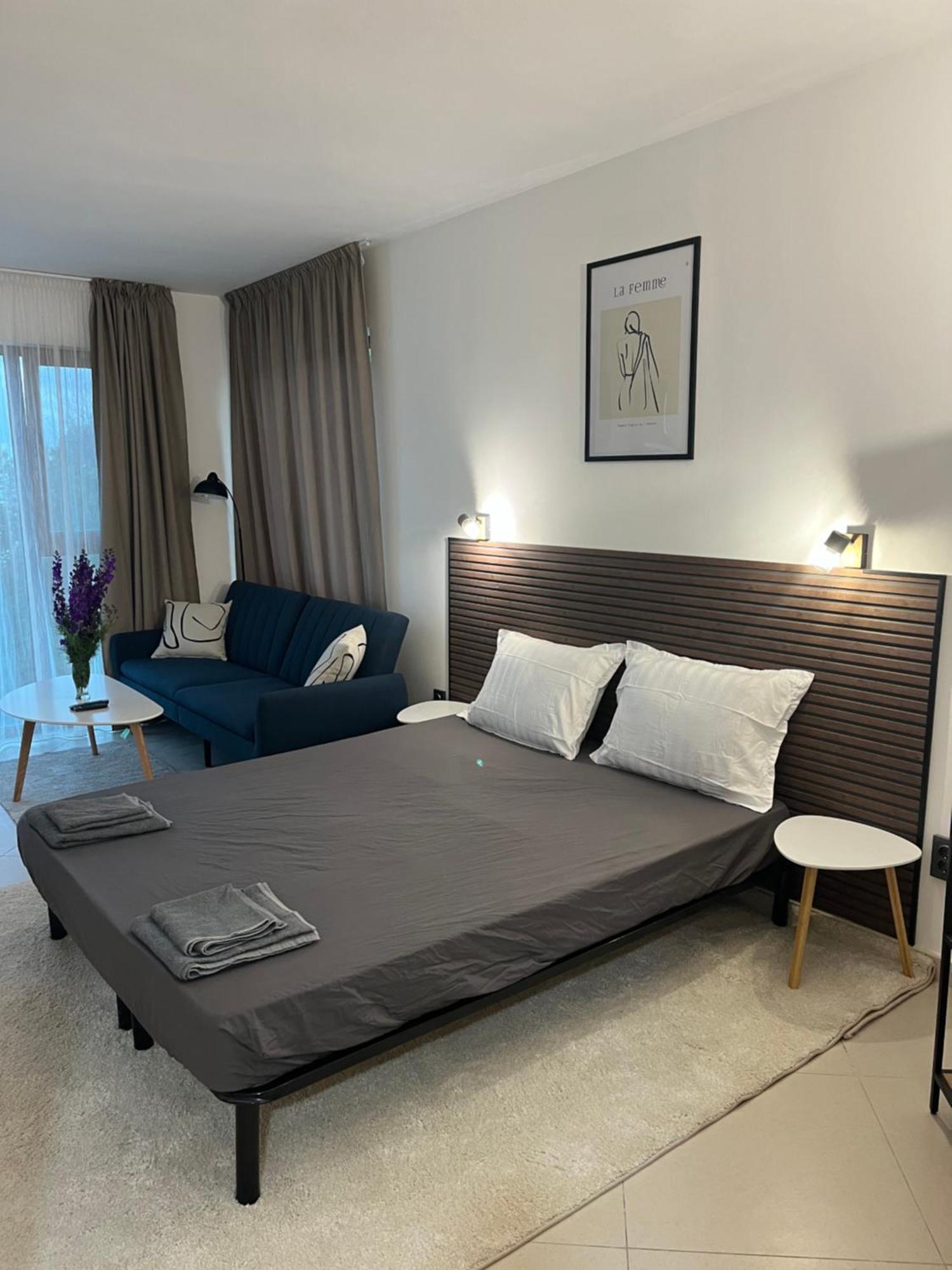 Golf Coast Boutique Studio With Sea View Topola Bagian luar foto